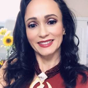 Meet your Posher, Adriana